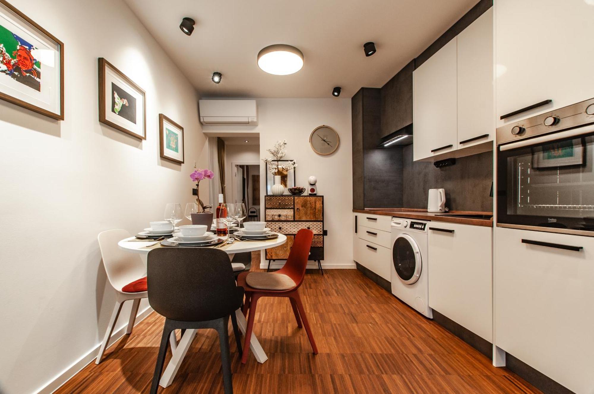 Six In The City Apartment, Ljubljana Bagian luar foto