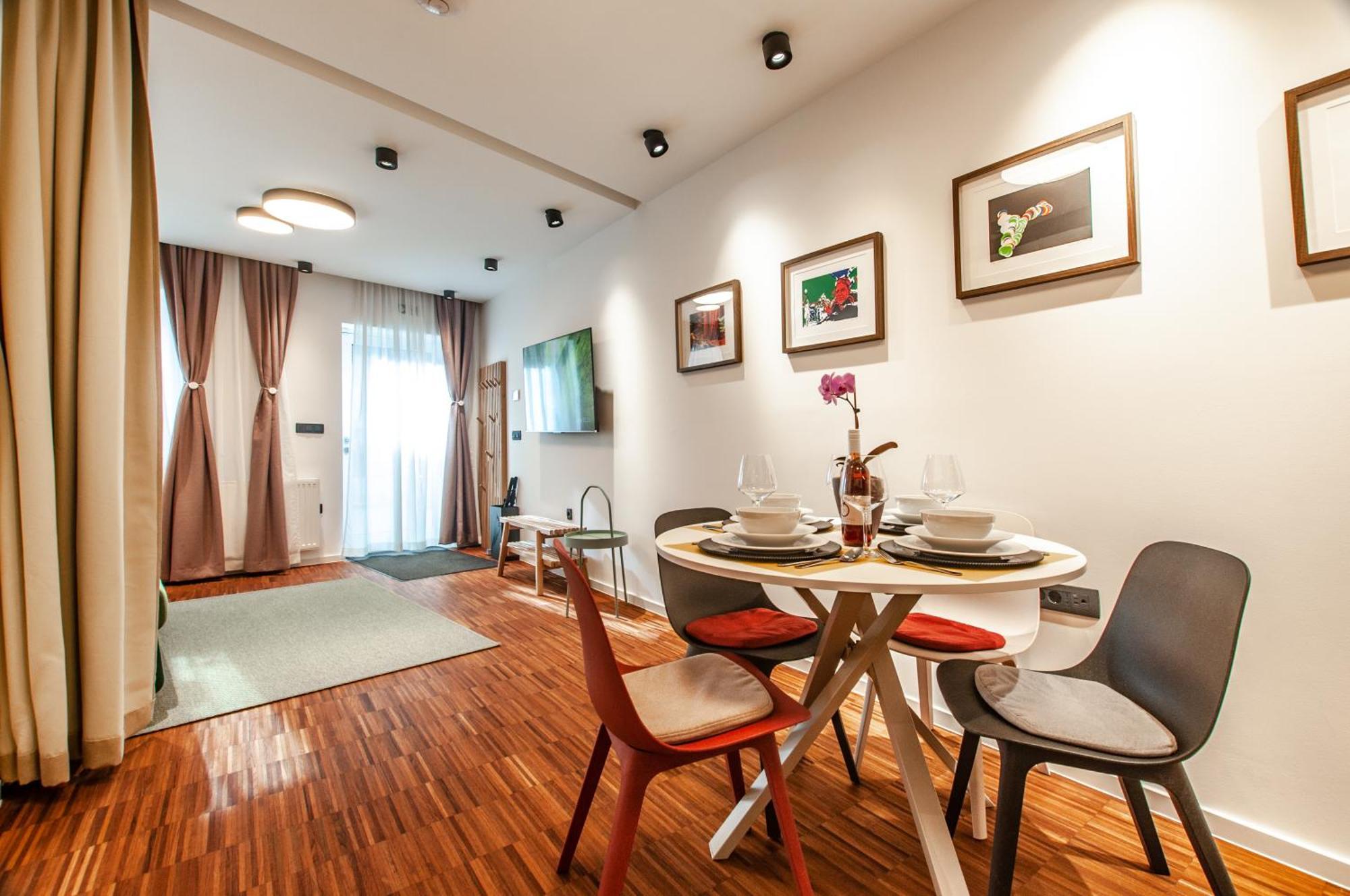 Six In The City Apartment, Ljubljana Bagian luar foto